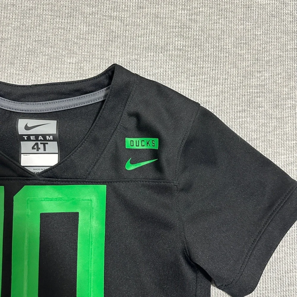 Nike Oregon Ducks Football‎ Jersey Black Green Toddler 4T #10 RN56323